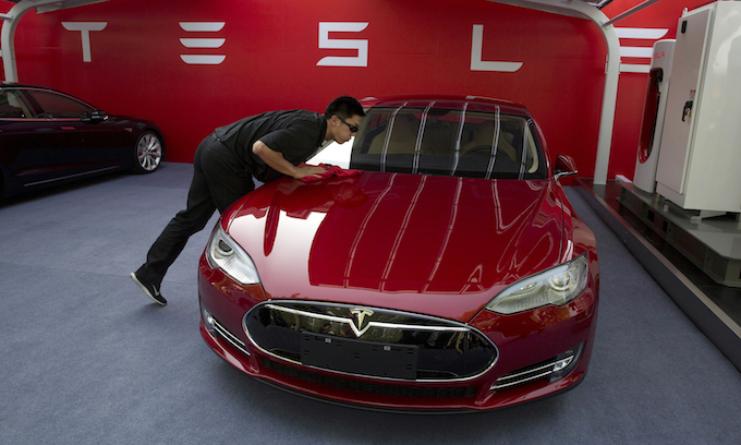 Tesla 1Q earnings 7 times more than year ago on strong sales