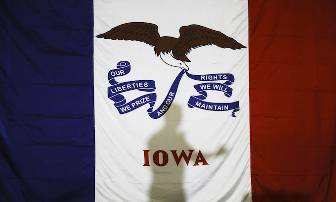 Democrat vote opens in Iowa amid worry over beating Trump