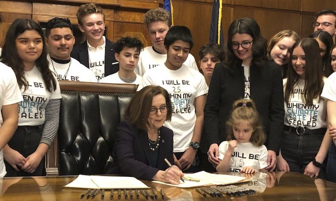Fines or jail in Oregon for violating Gov. Brown’s stay at home order