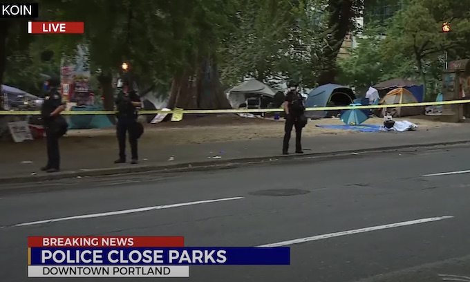 Portland police clear parks across from federal courthouse as part of agreement with the feds