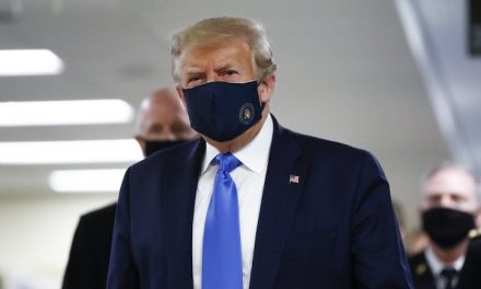 Trump Wears Face Mask While Visiting Walter Reed Hospital