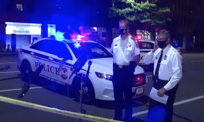 Armed man shot by Secret Service officer outside White House