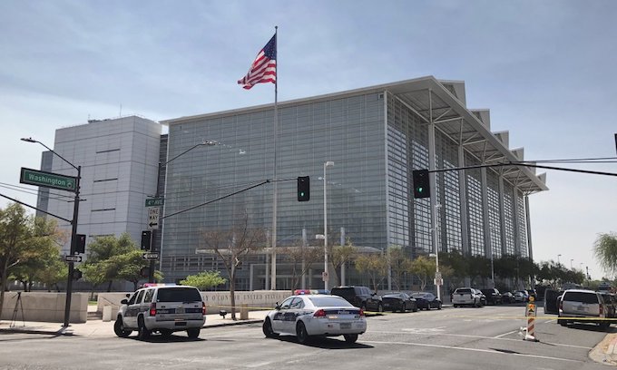 Shooting outside US court in Phoenix wounds federal officer