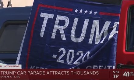 America:  Hundreds turn out for Trump car parade in Kansas City
