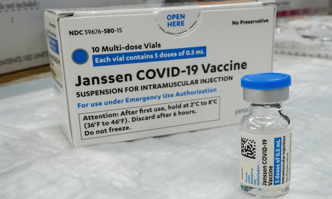 US recommends ‘pause’ for J&J vaccine over clot reports