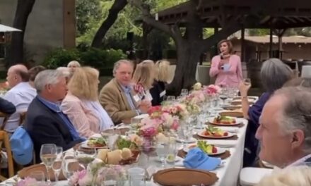 Hypocrites: Video shows hordes of maskless people at Pelosi fundraiser