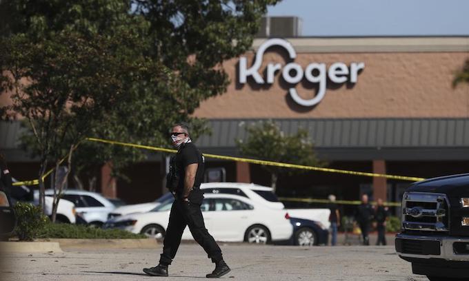 Collierville police: 13 people shot, 2 dead in Kroger shooting, Shooter dead