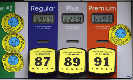 U.S. gas prices poised to rise as Dems block energy bill