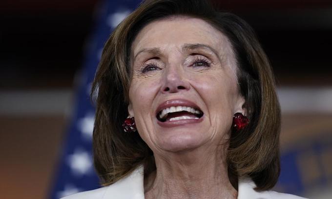 Pelosi pushes to show united Democrats ahead of midterms