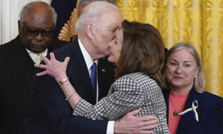 White House in full damage control as COVID-19 closes in on Joe Biden