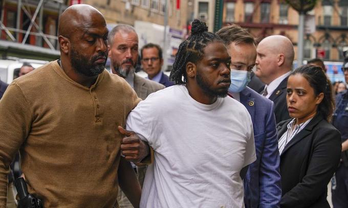 Suspect under arrest in deadly New York City subway shooting had 19 previous arrests