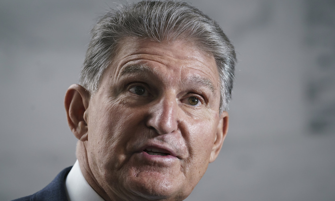 Manchin can’t get support from either party; withdraws permitting bill