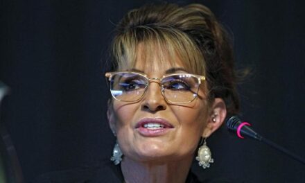 Sarah Palin warns Gov. Ron DeSantis not to challenge Trump for 2024 GOP presidential nod