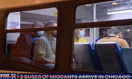 Texas governor sends first bus to Chicago of foreign nationals in U.S. illegally