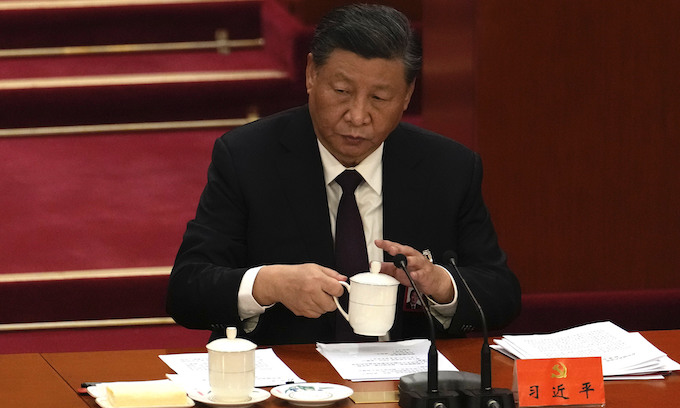 Xi Jinping Sets Stage to Be ‘Modern Emperor’ After Ejecting Competing Faction From Leadership Roles