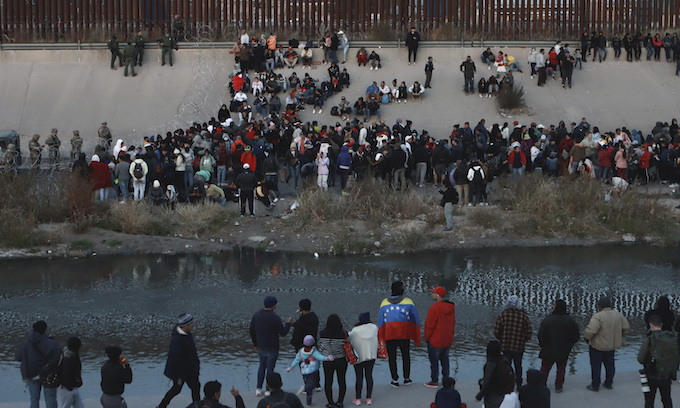 Border patrol presentation reveals plan to release illegal crossers en masse into U.S. communities