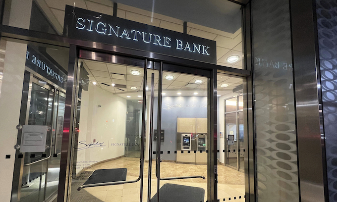 Feds move to protect ‘all’ SVG deposits; Second bank, in New York, shuttered Sunday