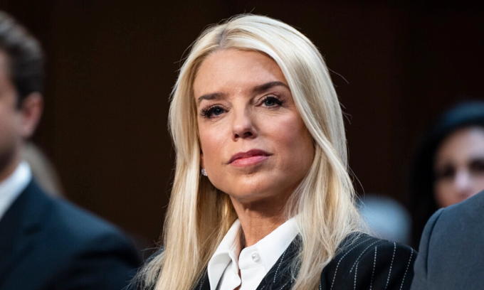 Pam Bondi Orders DOJ to Halt All Funding for ‘Sanctuary Cities’